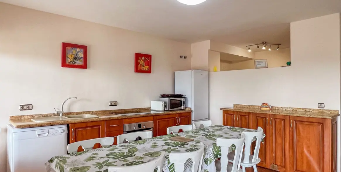 Продажа  отдельно стоящей виллы в Cerros del Aguila 46