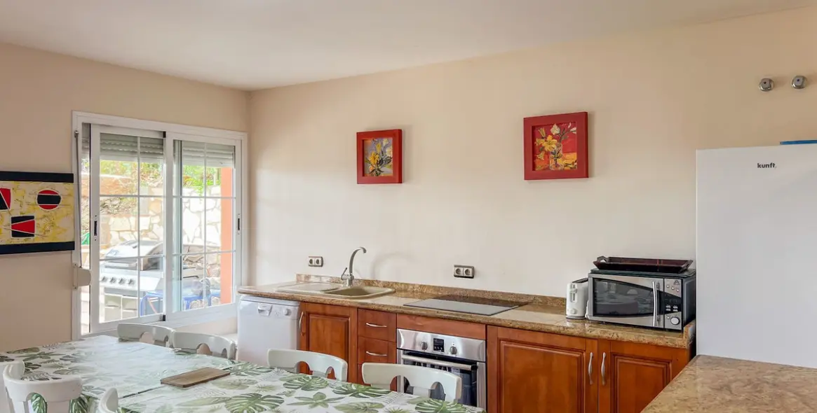 Продажа  отдельно стоящей виллы в Cerros del Aguila 48