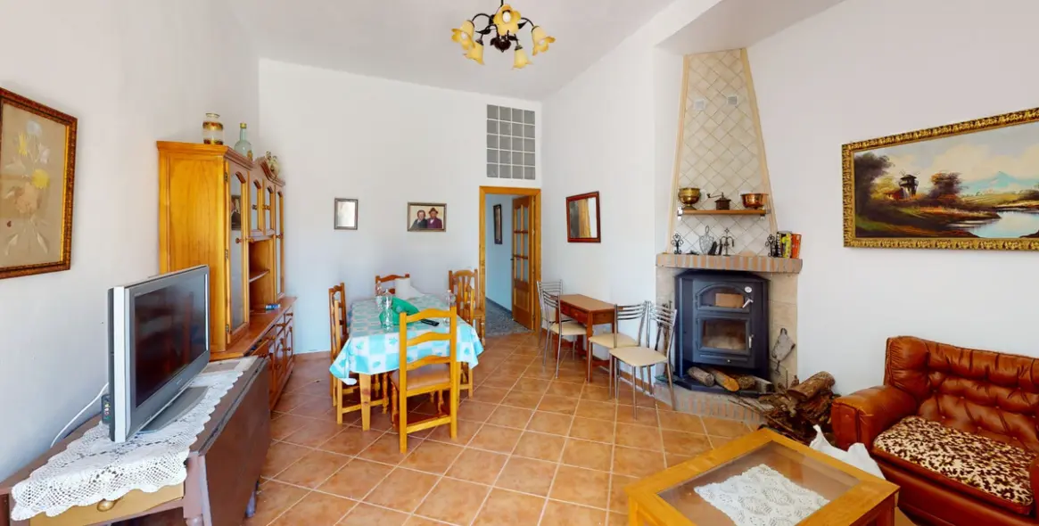Sale of detached villa in Comares 24