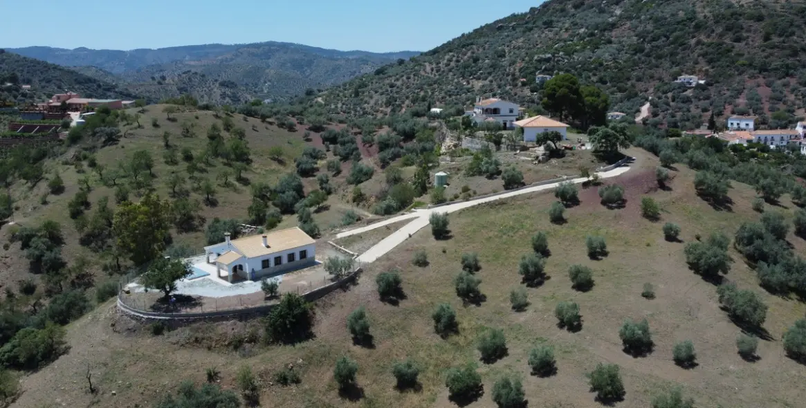 Sale of detached villa in Comares 48