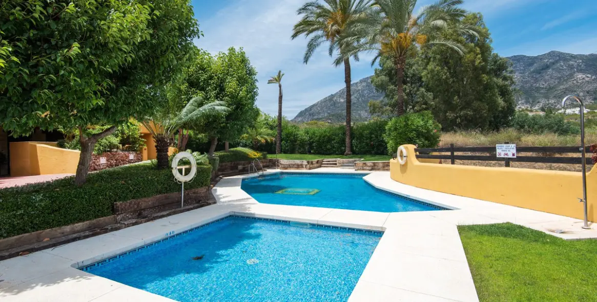 Long-term rent of townhouse in Nagüeles 2