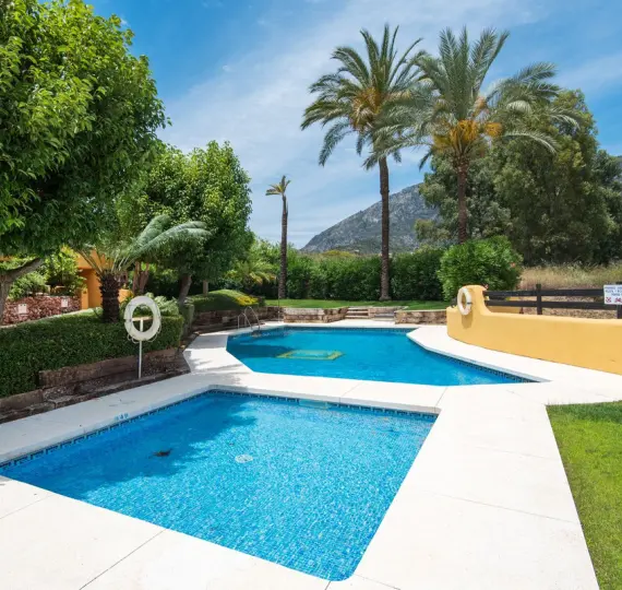 Long-term rent of townhouse in Nagüeles