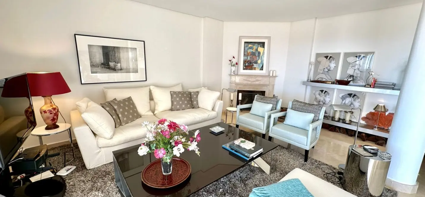 Sale of penthouse duplex in Nueva Andalucía 1