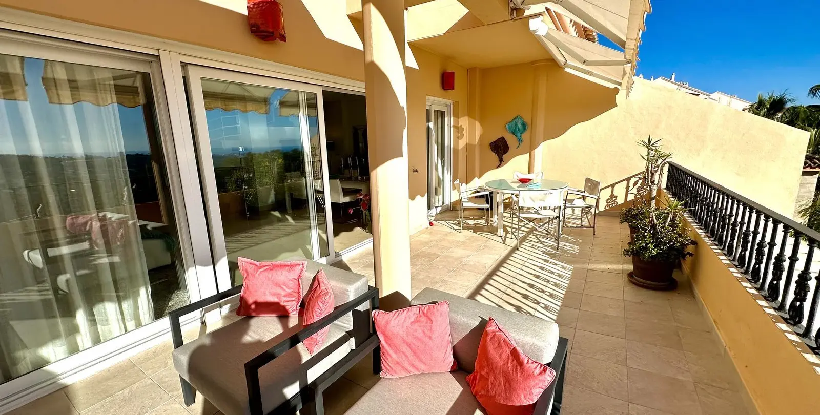 Sale of penthouse duplex in Nueva Andalucía 9