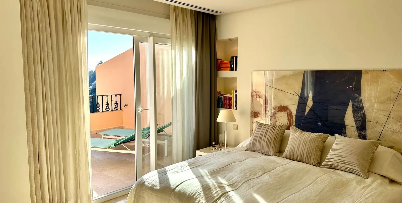 Sale of penthouse duplex in Nueva Andalucía 10