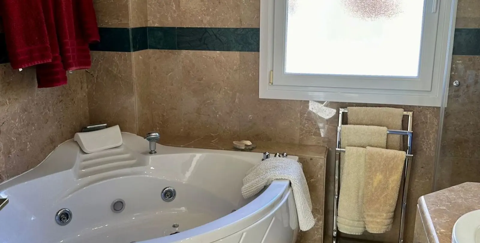 Sale of penthouse duplex in Nueva Andalucía 17