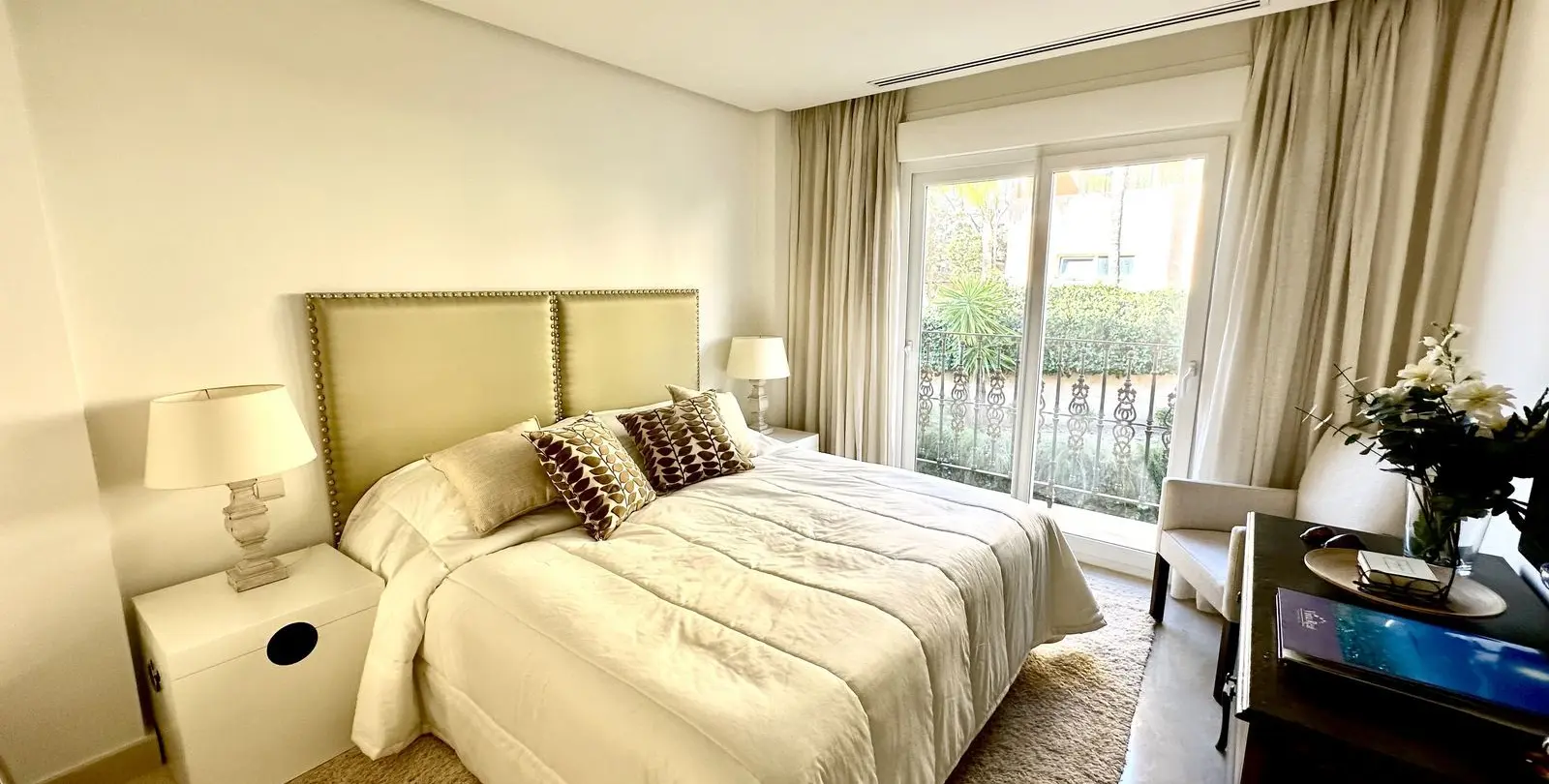 Sale of penthouse duplex in Nueva Andalucía 27