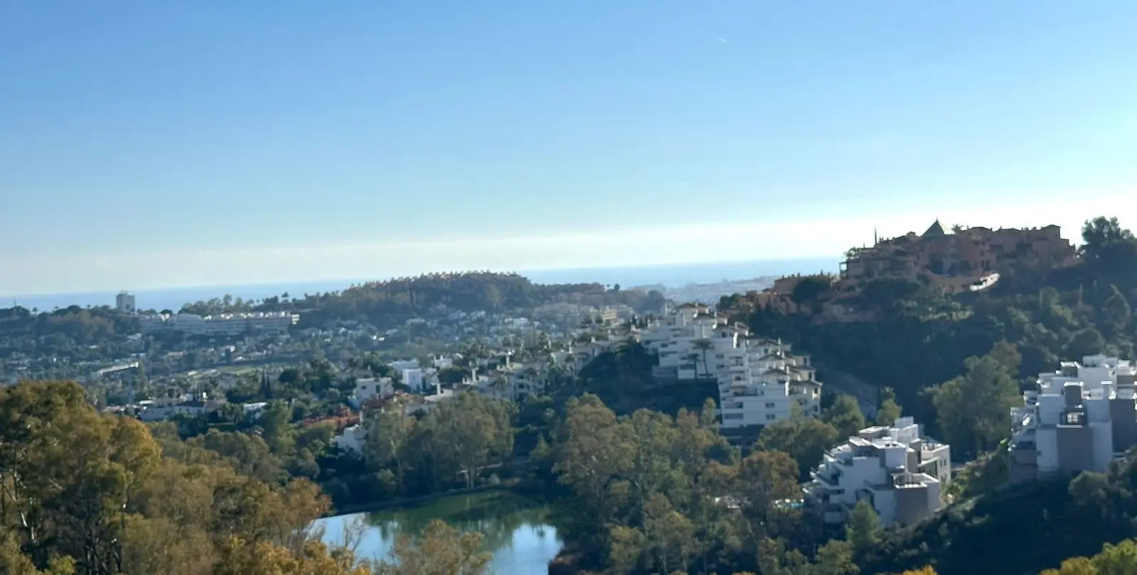 Sale of penthouse duplex in Nueva Andalucía 28
