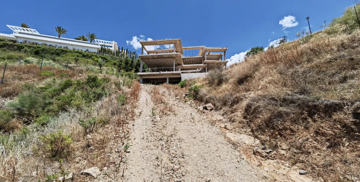 Продажа  жилого участка в Benahavís 4