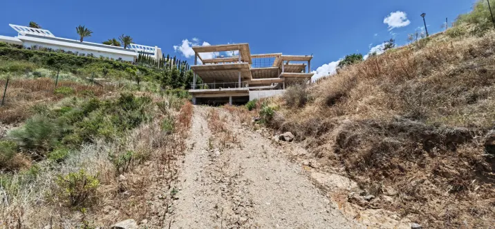 Продажа  жилого участка в Benahavís 3