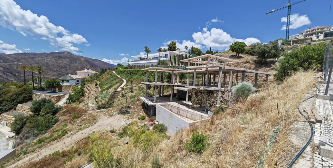 Продажа  жилого участка в Benahavís 5