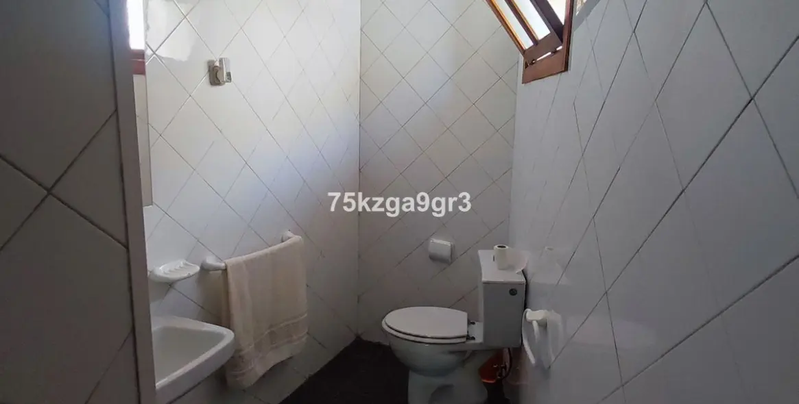 Продажа  отдельно стоящей виллы в Malaga (район Teatinos) 5