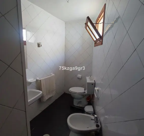 Oтдельно стоящая вилла R4676305