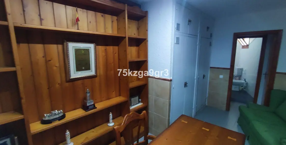 Продажа  отдельно стоящей виллы в Malaga (район Teatinos) 10