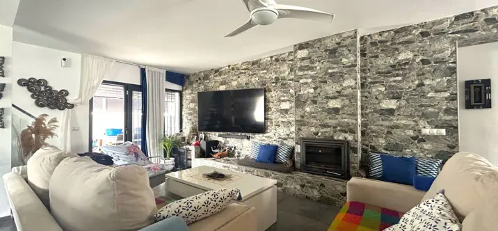 Продажа  отдельно стоящей виллы в Calahonda 2