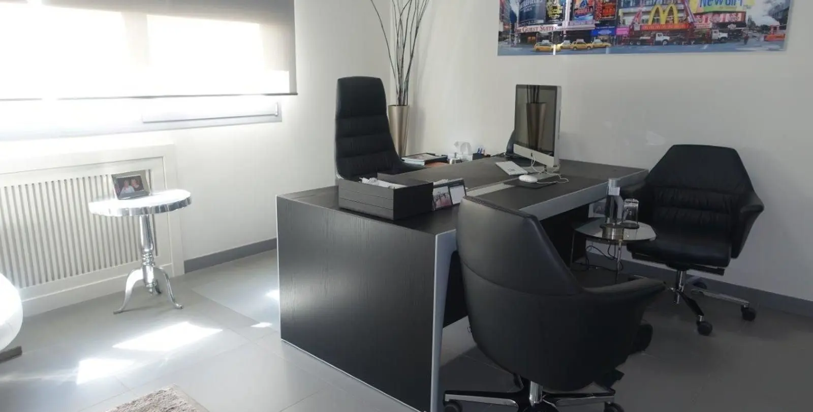 Sale of commercial premises in Puerto Banús 1