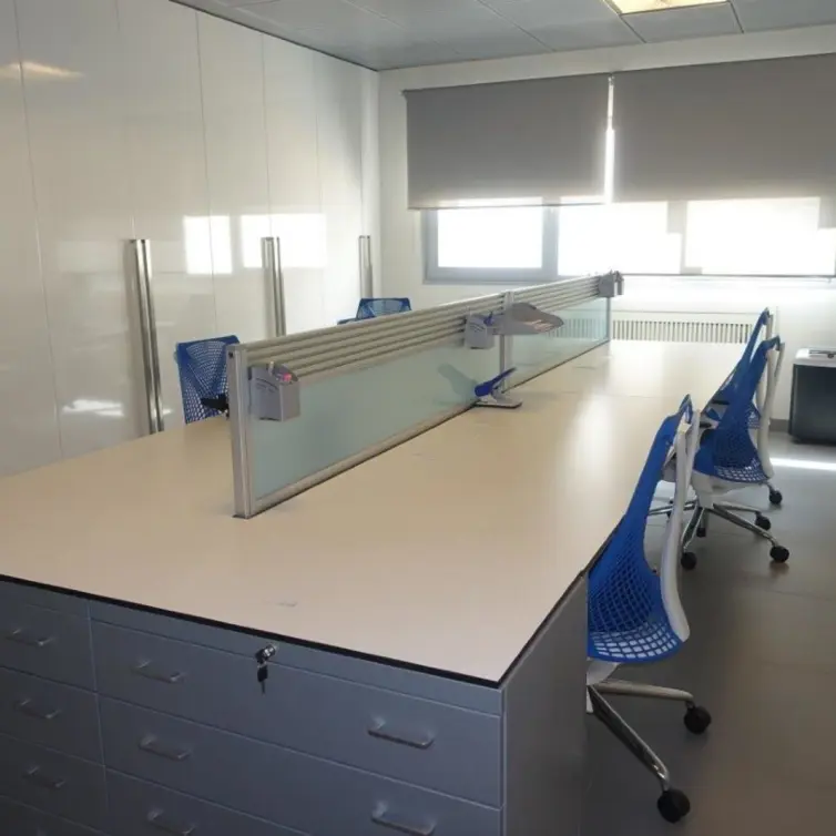 Venta de local comercial en Puerto Banús