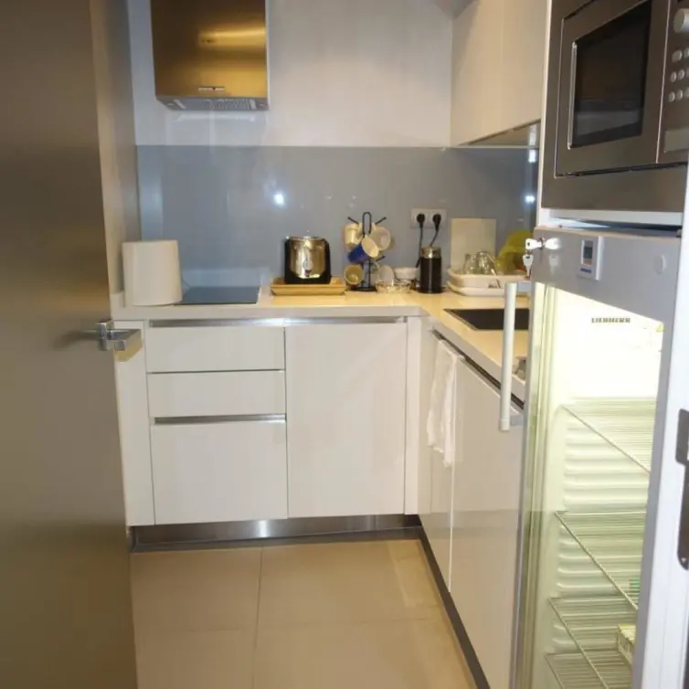 Venta de local comercial en Puerto Banús
