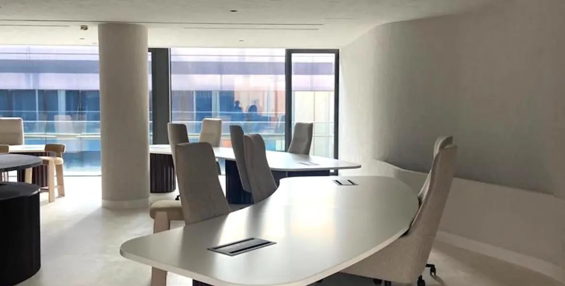 Sale of office in Marbella 3