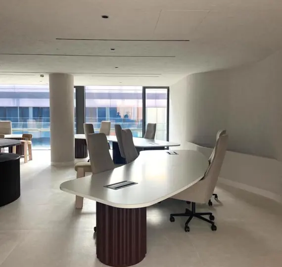 Sale of office in Marbella