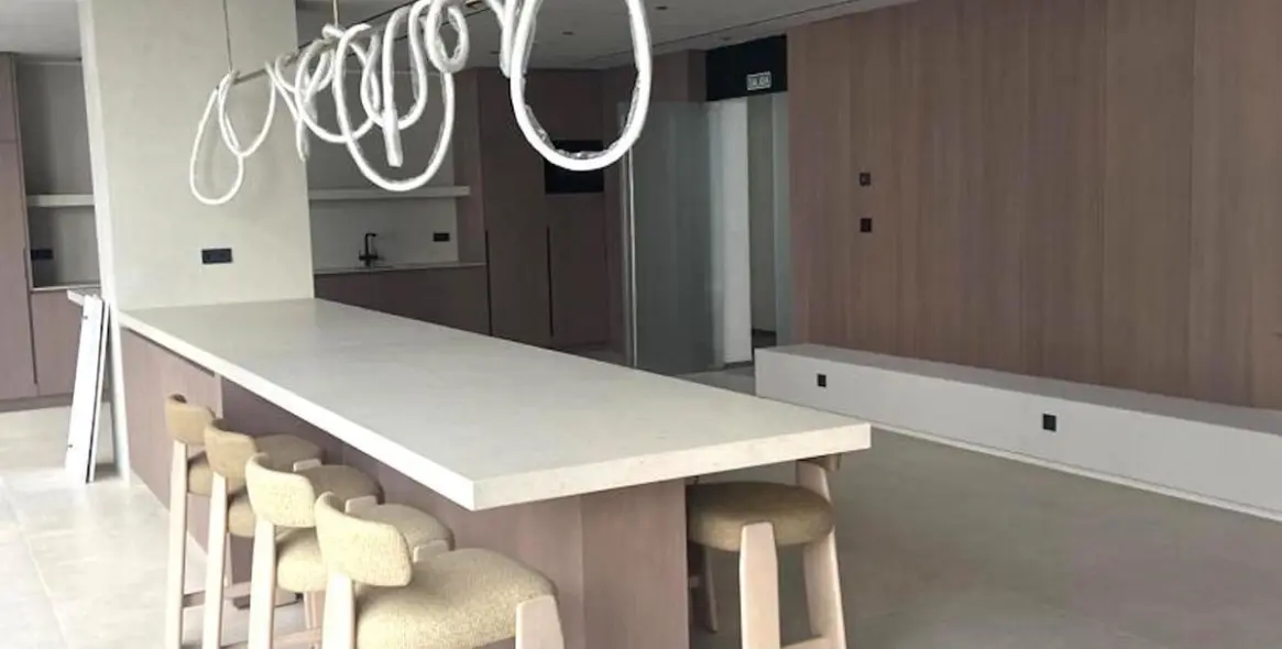 Sale of office in Marbella 4