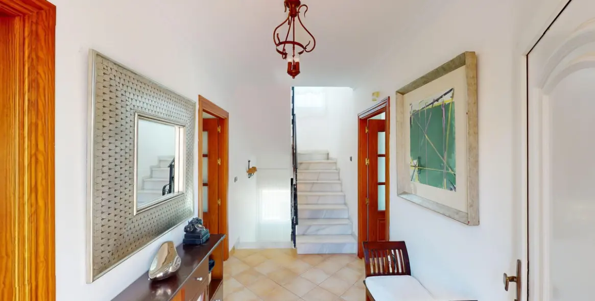 Sale of detached villa in Torre del Mar 3
