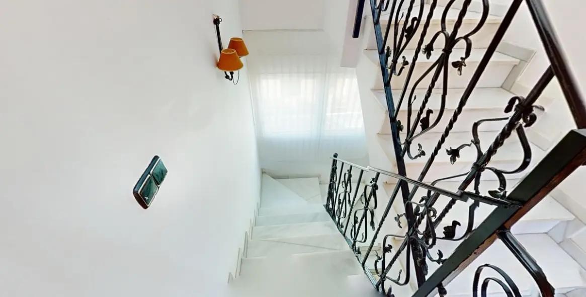 Sale of detached villa in Torre del Mar 18