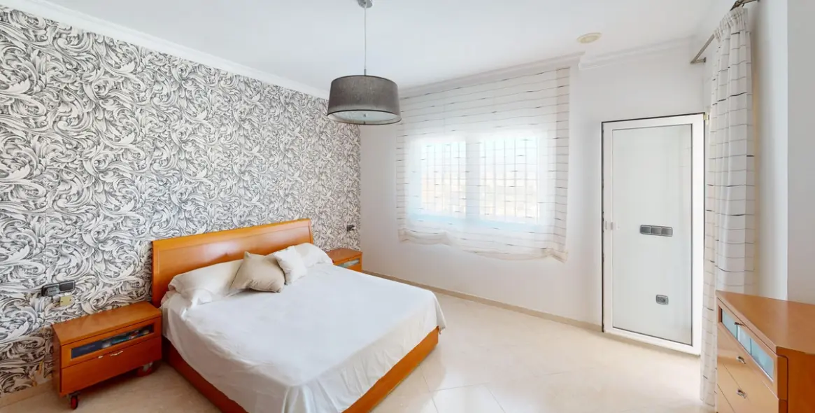 Sale of detached villa in Torre del Mar 19