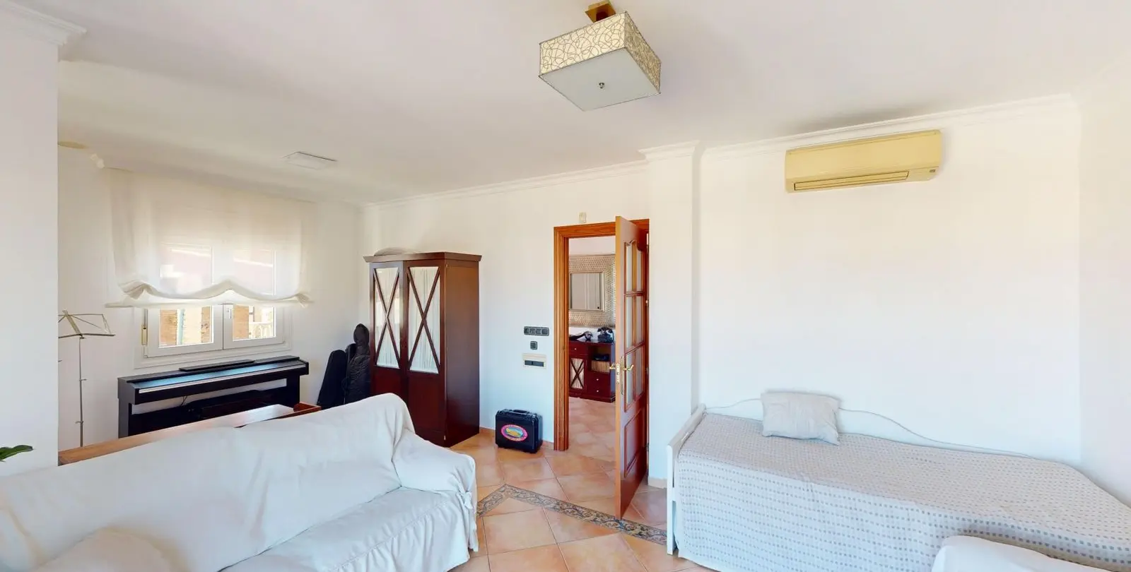 Продажа  отдельно стоящей виллы в Torre del Mar 11