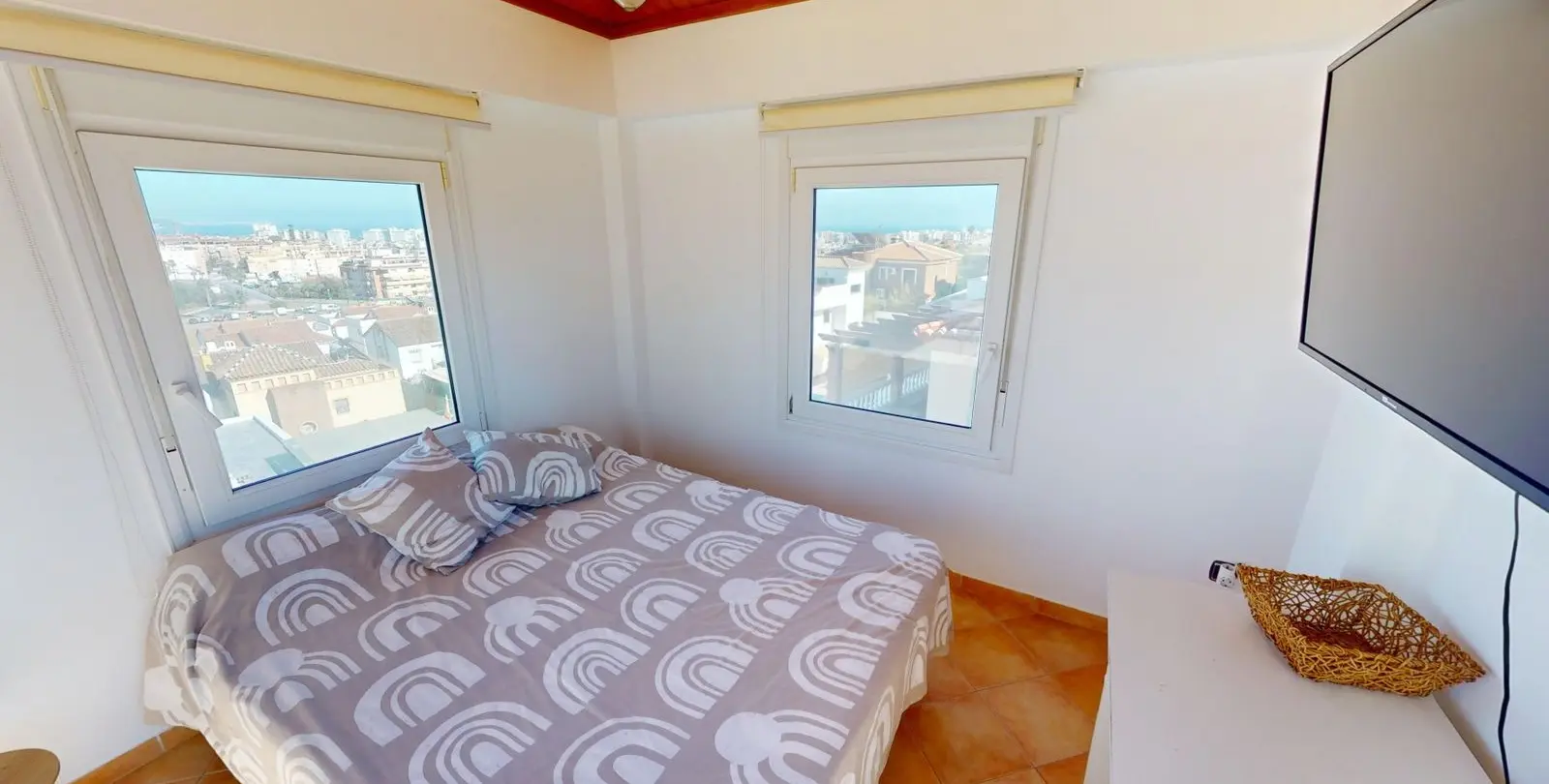 Продажа  отдельно стоящей виллы в Torre del Mar 17