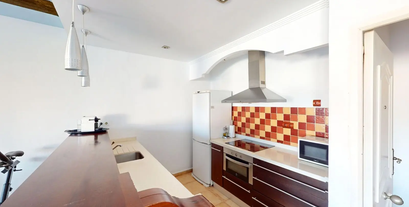 Продажа  отдельно стоящей виллы в Torre del Mar 35