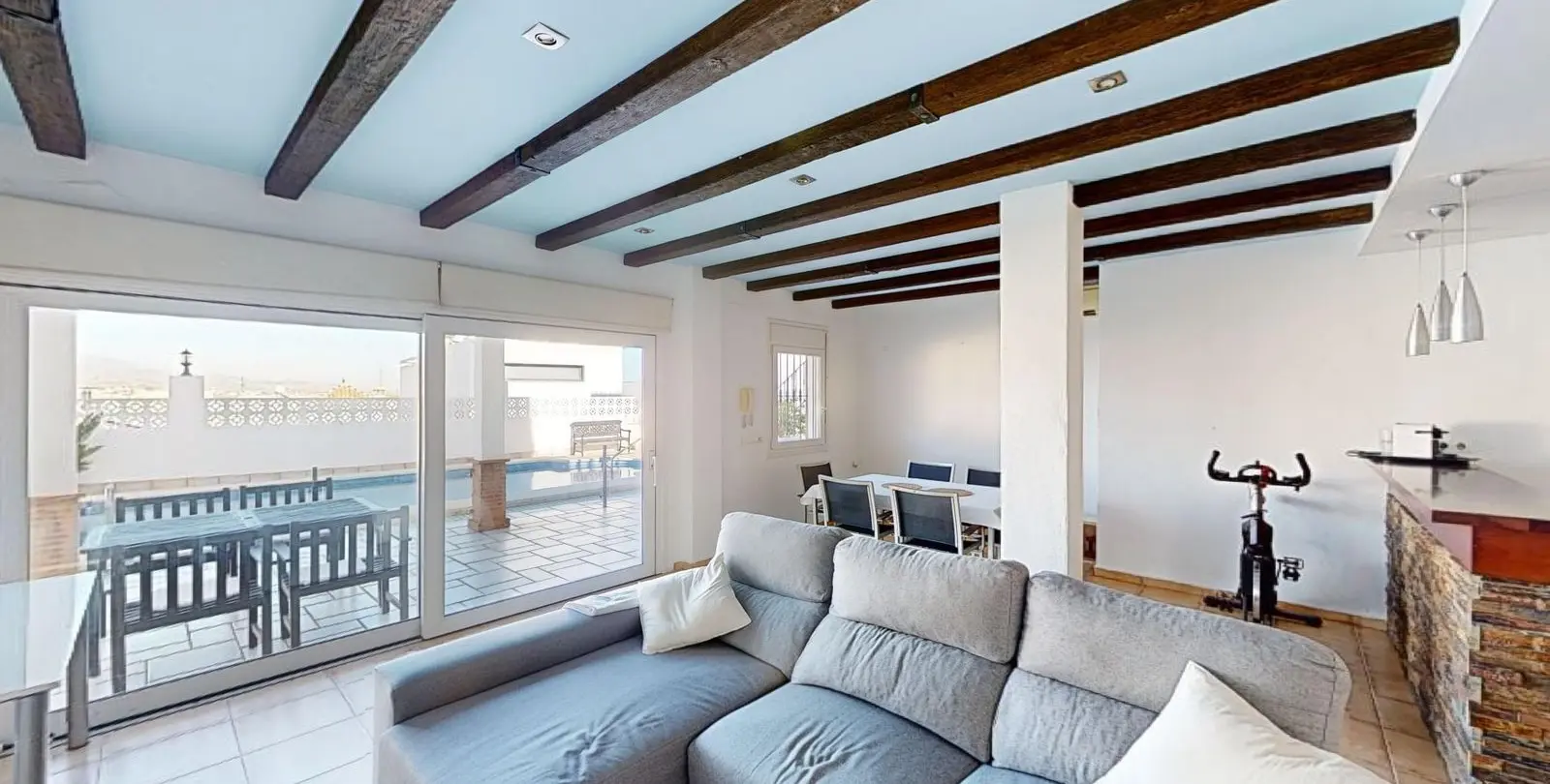 Продажа  отдельно стоящей виллы в Torre del Mar 36