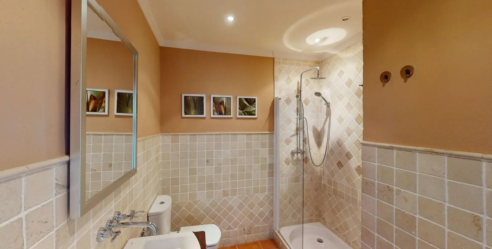Продажа  отдельно стоящей виллы в Torre del Mar 40