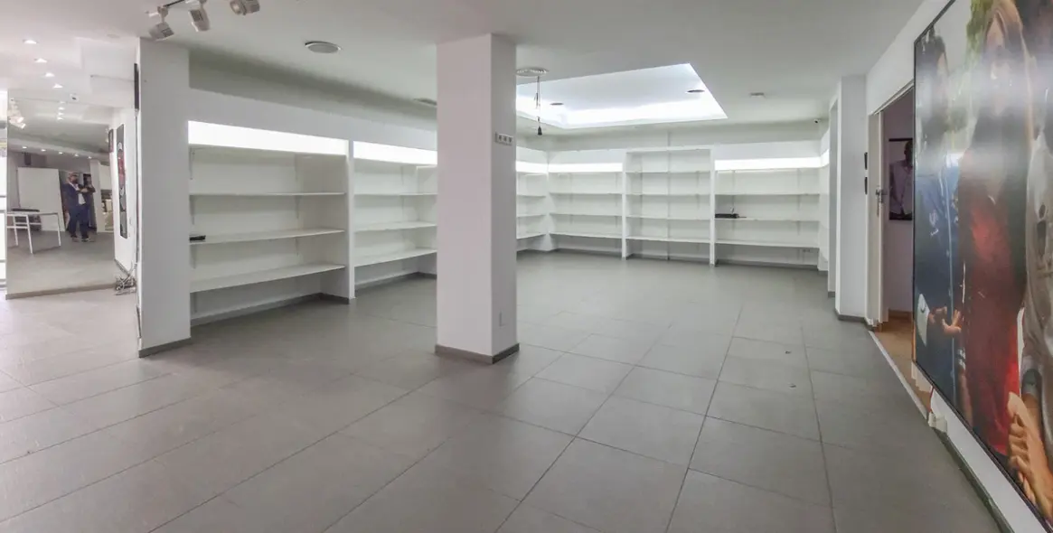 Sale of commercial premises in Marbella 3