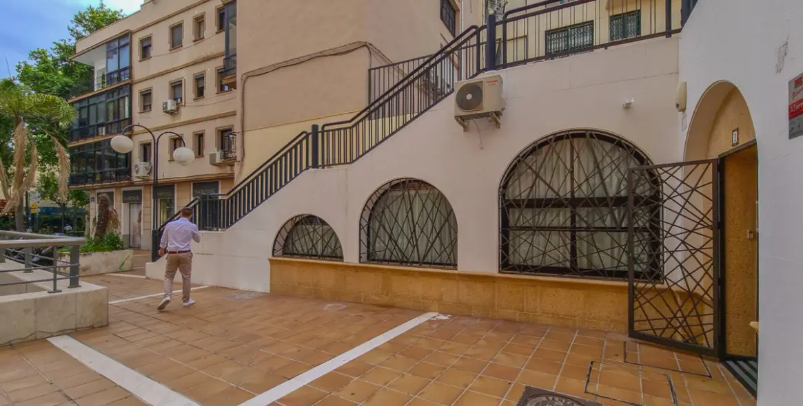 Sale of commercial premises in Marbella 5