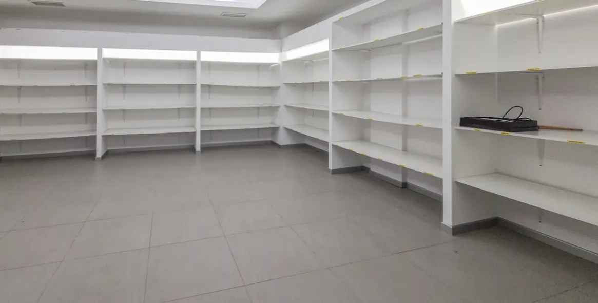 Sale of commercial premises in Marbella 19