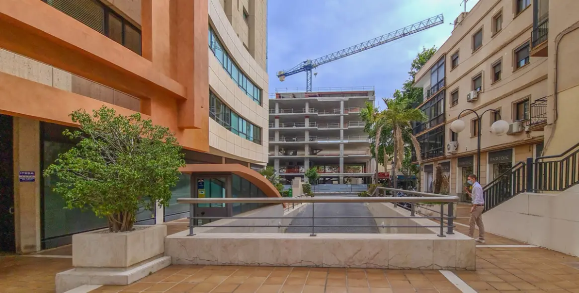 Sale of commercial premises in Marbella 31