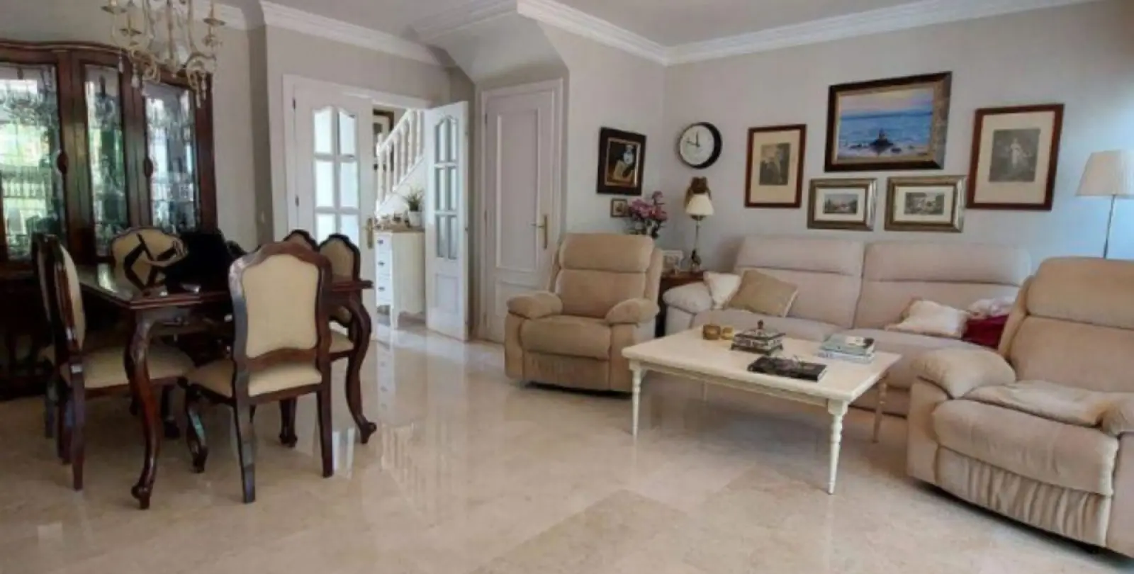 Venta de casa pareada en Marbella 2