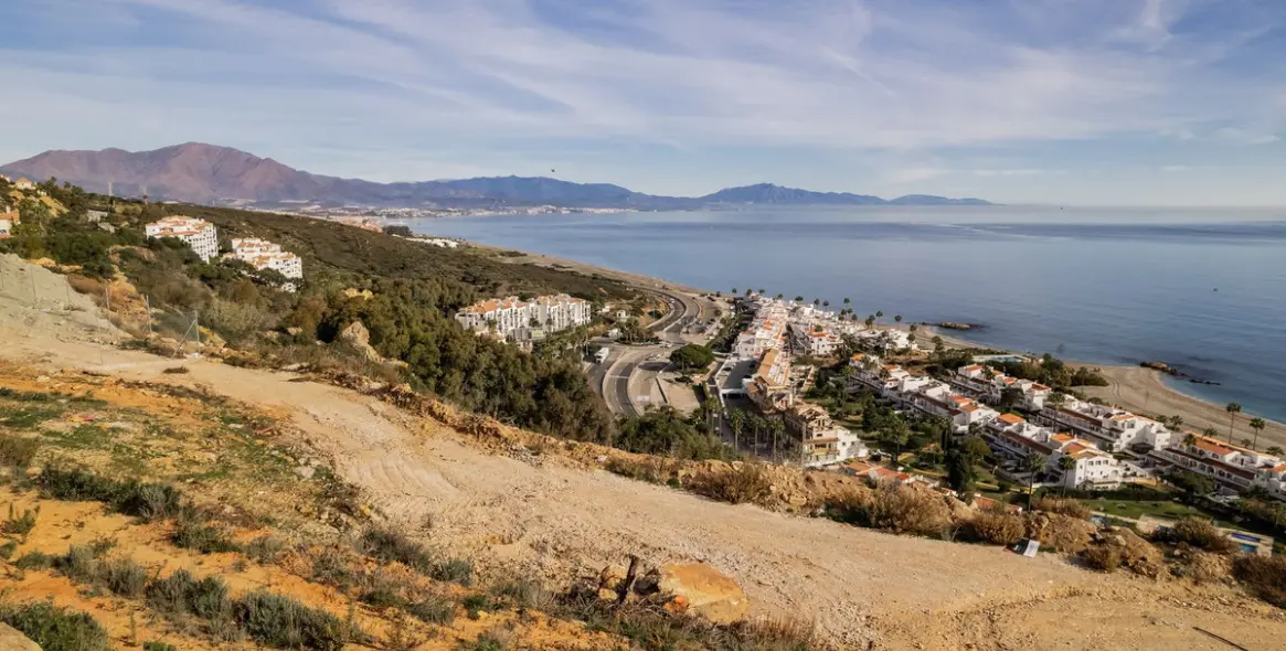 Sale of residential plot in Manilva 5
