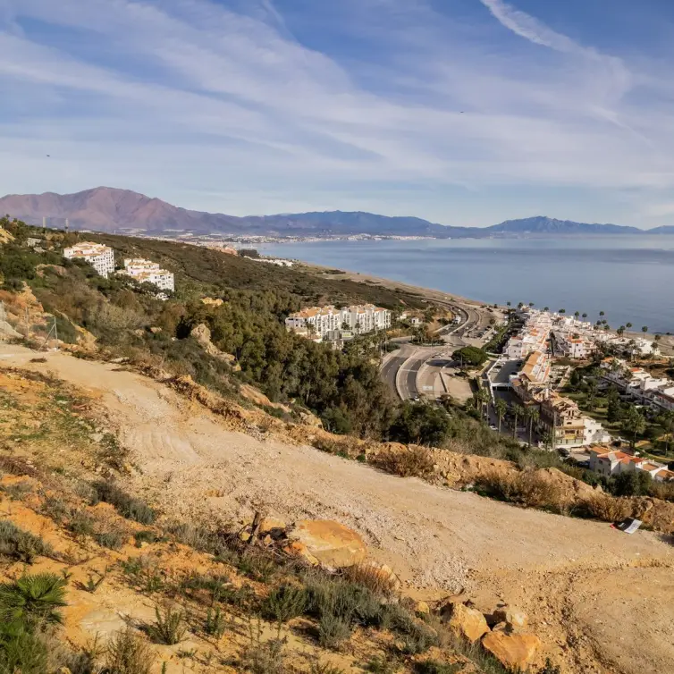 Sale of residential plot in Manilva