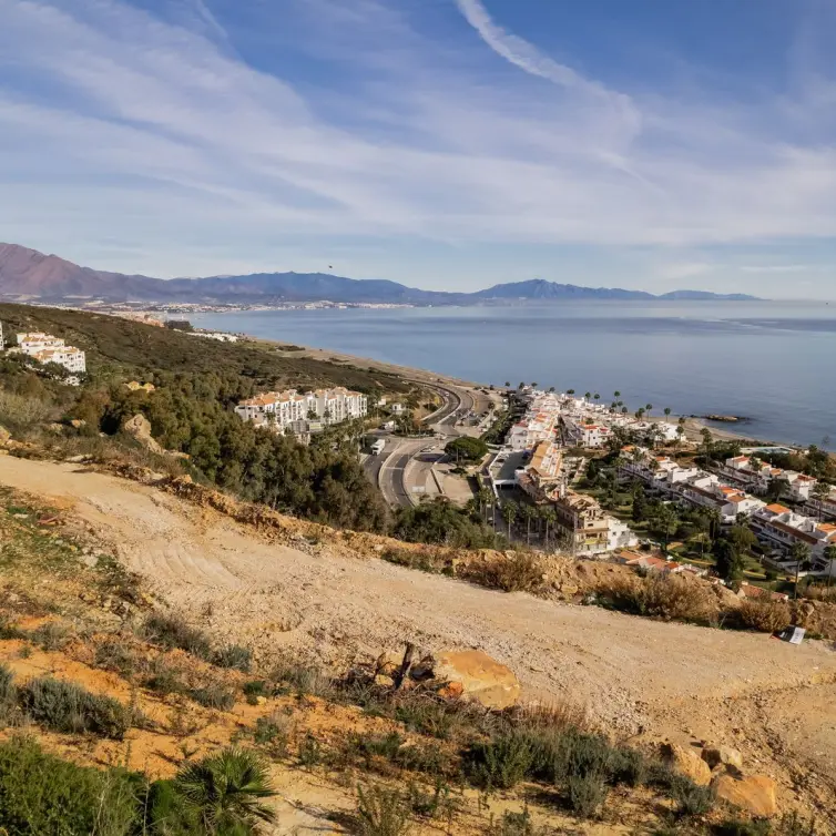 Sale of residential plot in Manilva