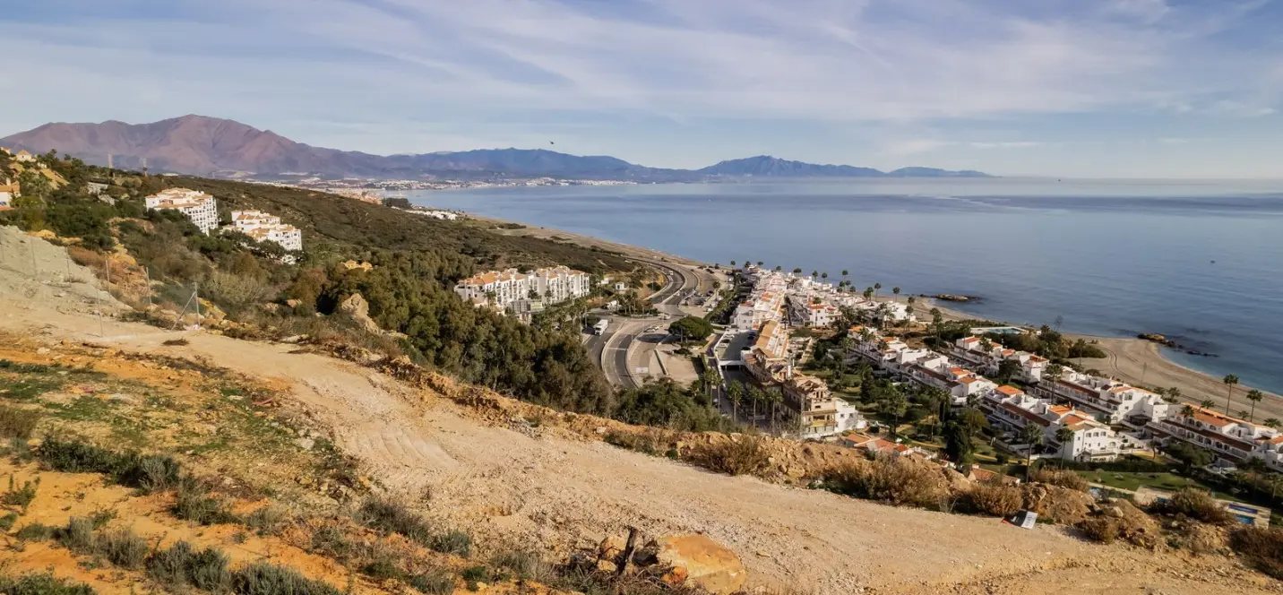 Sale of residential plot in Manilva 4