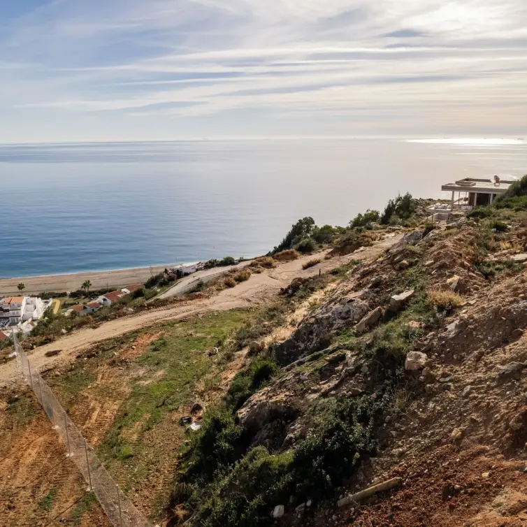 Sale of residential plot in Manilva