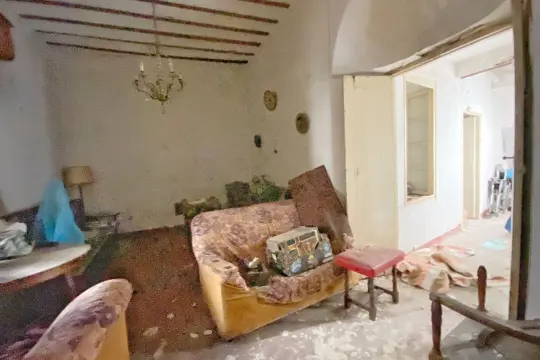 Image 7 thumb