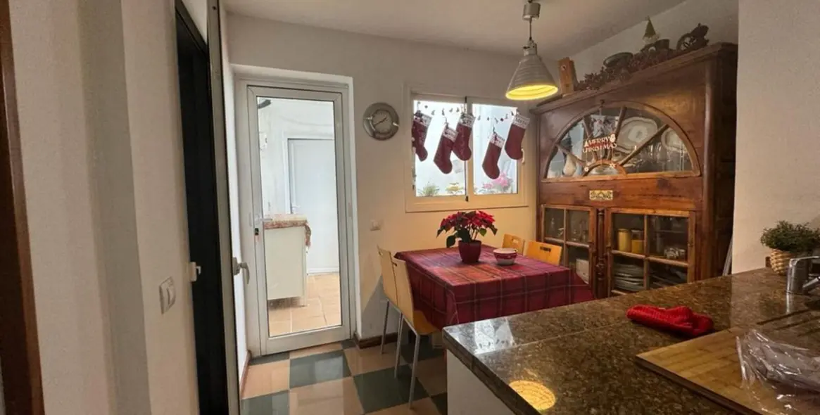 Sale of townhouse in Nueva Andalucía 10
