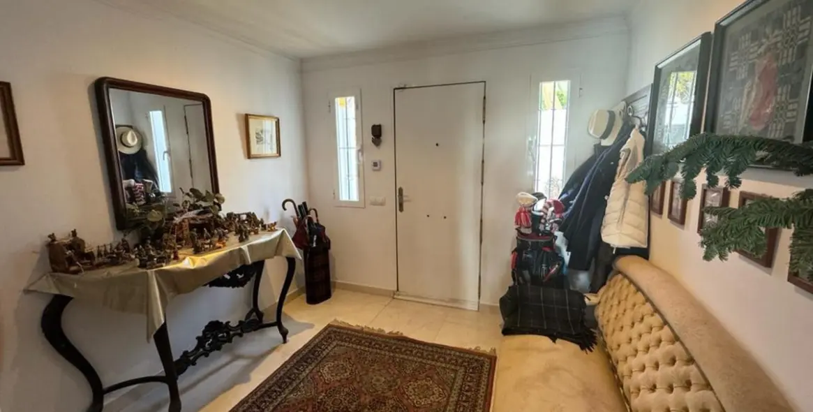 Long-term rent of townhouse in Nueva Andalucía 6