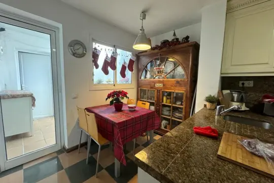 Image 7 thumb