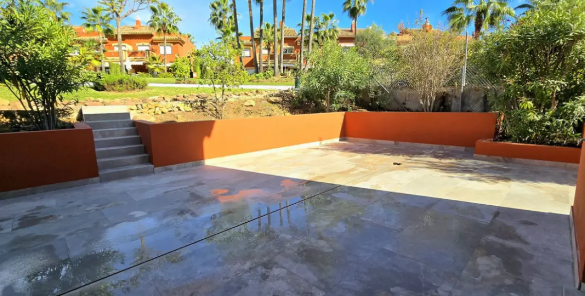 Venta de casa pareada en Atalaya 1