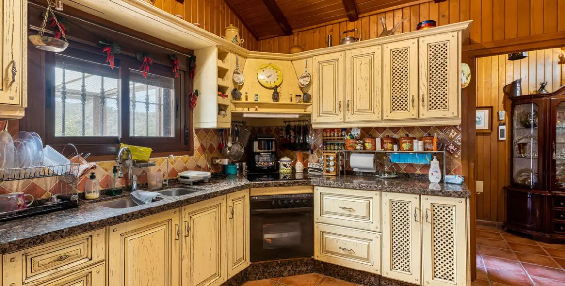 Продажа финки в Estepona 10