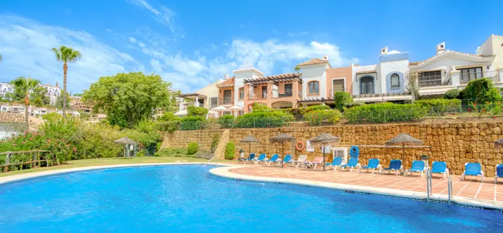 Sale of townhouse in Los Arqueros 1